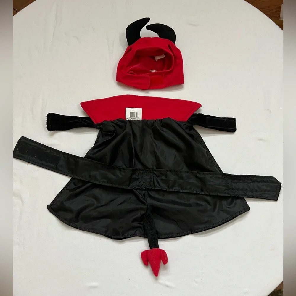 Devil Dog Costume Top Paw Halloween Size M 2 Pieces Hat With Horns and Cape Pup